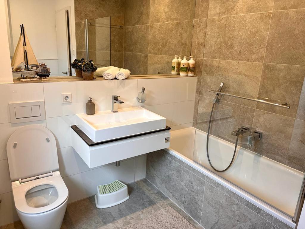 Apartments Bei Playmobil Eg,130M2,Grosse Terassen,24H Self Check-In, Free Parking Цирндорф Екстер'єр фото