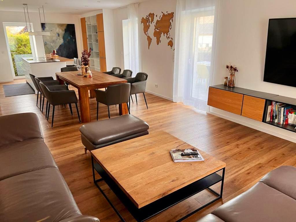 Apartments Bei Playmobil Eg,130M2,Grosse Terassen,24H Self Check-In, Free Parking Цирндорф Екстер'єр фото